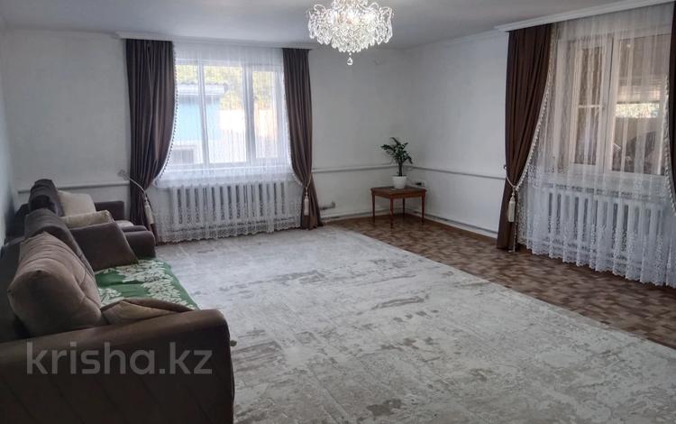 Отдельный дом · 4 комнаты · 136 м² · 7 сот., Абжалиева 9 за 23 млн ₸ в Талдыкоргане — фото 2
