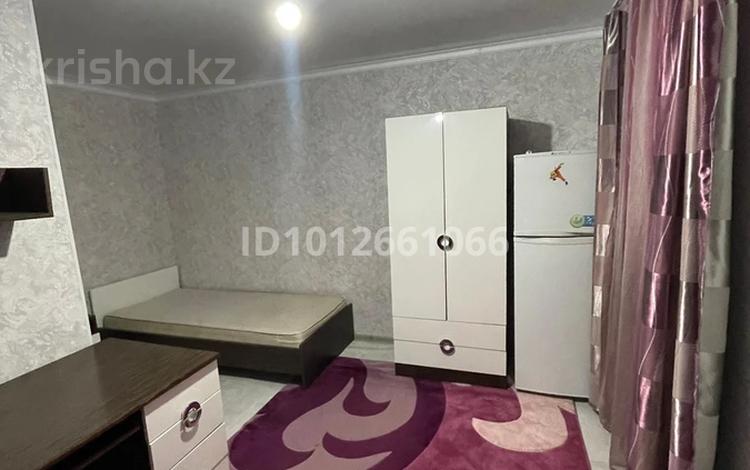 1-комнатная квартира · 30 м², мкр Астана, Фосфоритная 999 за 80 000 ₸ в Таразе — фото 2