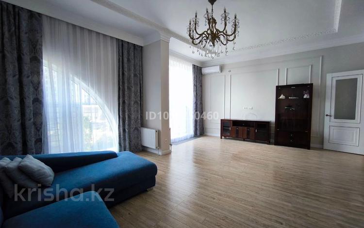 4-комнатная квартира · 120 м², Шамши Калдаякова 4 за 750 000 ₸ в Астане, Алматы р-н — фото 2