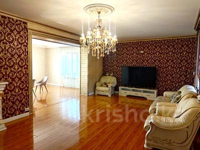Жеке үй · 6 бөлме · 300 м² · 10 жүзд., Жаңа қала ш/а., Космонавтов, бағасы: 210 млн ₸ в Караганде, Казыбек би р-н