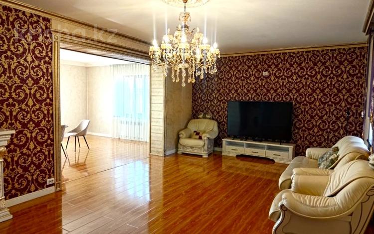 Жеке үй · 6 бөлме · 300 м² · 10 жүзд., Жаңа қала ш/а., Космонавтов, бағасы: 210 млн ₸ в Караганде, Казыбек би р-н — фото 2