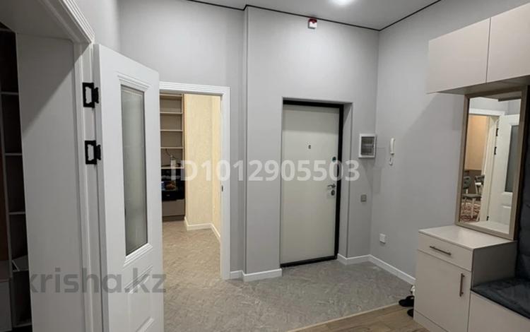 3-комнатная квартира · 84 м² · 1/9 этаж, Толеметова 106/3 за 300 000 ₸ в Шымкенте, Абайский р-н — фото 2