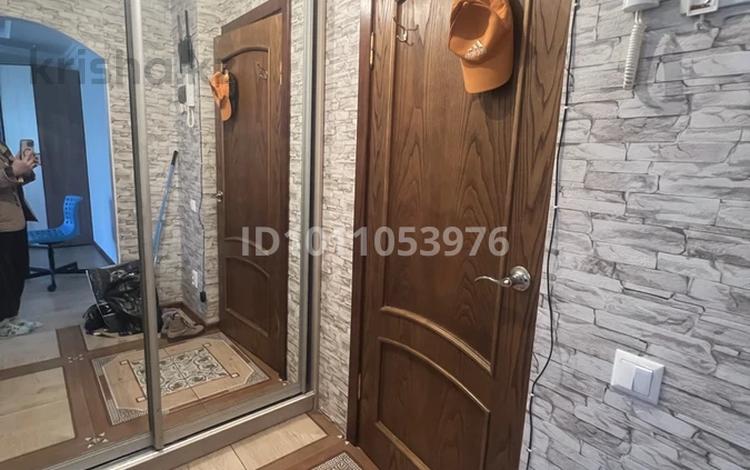 1-комнатная квартира · 32.2 м² · 4/5 этаж, мкр 8 — Бр Жубановых, с Кошкарбаевым за 12.7 млн ₸ в Актобе — фото 2