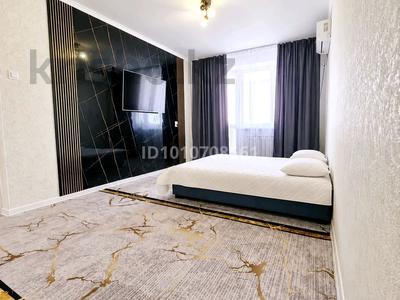 1-комнатная квартира · 52 м² · 3/5 этаж, 4-й мкр. 18 за 2 000 ₸ в Уральске, мкр Школьник