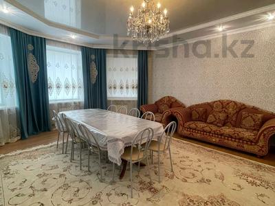 Аренда домов или дач посуточно в Актюбинской обл.: Дом · 5 комнат · 300 м², Сазда-3, Газиза Жубанова 4 за 60 000 〒 Дом · 5 комнат · 300 м², Сазда-3, Газиза Жубанова 4 за 60 000 〒 в Актобе