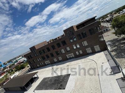 4-комнатная квартира · 151.2 м² · 2/3 этаж, Чайжунусова 44 за ~ 110.4 млн 〒 в Семее