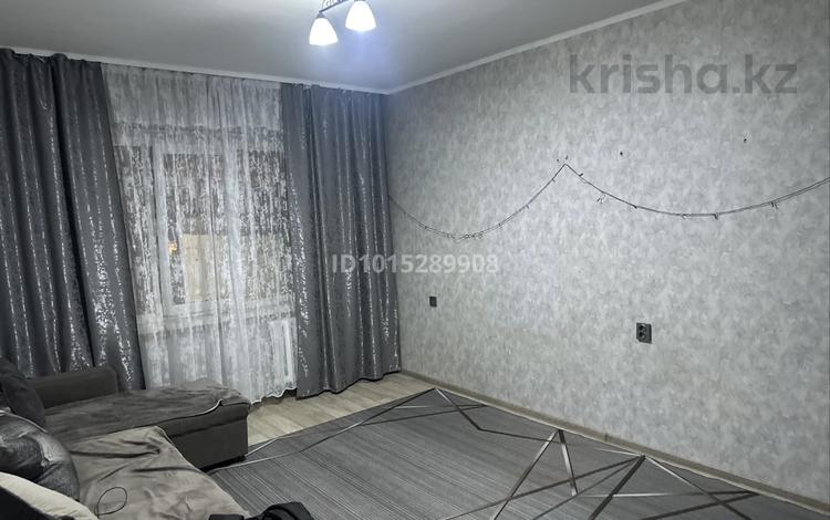 1-комнатная квартира · 43 м² · 1/5 этаж, мкр Айнабулак-3 157 — Возле Катюша за 200 000 ₸ в Алматы, Жетысуский р-н — фото 2