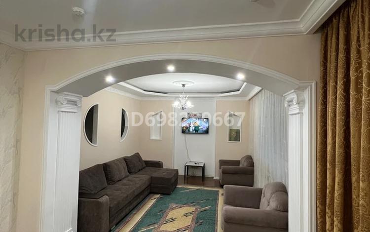 2-комнатная квартира · 58 м² · 3/10 этаж, Кабанбай батыра 5/1 за 280 000 ₸ в Астане, Есильский р-н — фото 2