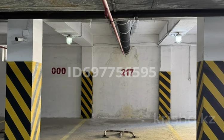 Паркинг · Туркестан 8, бағасы: 30 000 ₸ в Астане, Есильский р-н — фото 5