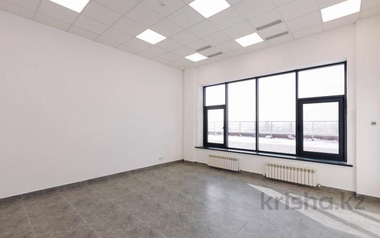 Свободное назначение, офисы, магазины и бутики, салоны красоты, медцентры и аптеки, развлечения, студии · 55 м² за 550 000 〒 в Алматы, Медеуский р-н — фото 58