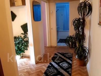 1-комнатная квартира, 35 м², 3/5 этаж посуточно, Муратбаева 173 за 10 000 〒 в Алматы, Алмалинский р-н