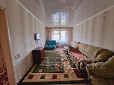 2-комнатная квартира, 50 м², 4/4 этаж помесячно, Назарбаева за 100 000 〒 в Талдыкоргане
