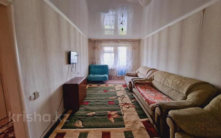 2-комнатная квартира, 50 м², 4/4 этаж помесячно, Назарбаева за 100 000 〒 в Талдыкоргане — фото 4