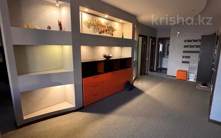 4-комнатная квартира · 136 м² · 9/25 этаж, Кекильбаева 264 за 900 000 〒 в Алматы, Бостандыкский р-н — фото 16