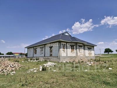 Жеке үй · 8 бөлме · 306 м² · 30 сот., Ашим 1 — Беткайнар, бағасы: 15 млн ₸ в Кордае