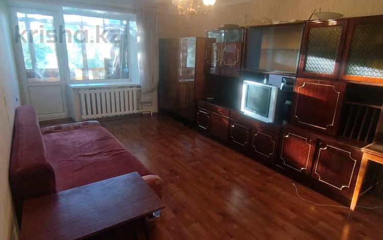 1-комнатная квартира · 34.3 м² · 4/5 этаж, мкр Новый Город, ермекова за 11 млн ₸ в Караганде, Казыбек би р-н — фото 2
