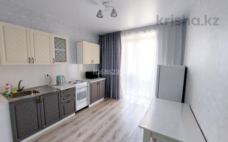 1-комнатная квартира, 38 м², 9/9 этаж помесячно, Мира 51