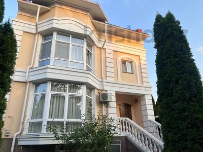 Часть дома · 4 комнаты · 310 м² · 5.8 сот., Достык 399 — Оспанова за 850 млн ₸ в Алматы, Медеуский р-н