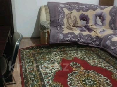 2-бөлмелі пәтер · 70 м² · 1/1 қабат, Емцова — Нурпейсова -- ПЕТРОВА/Райымбека/., бағасы: 180 000 ₸ в Алматы, Алмалинский р-н