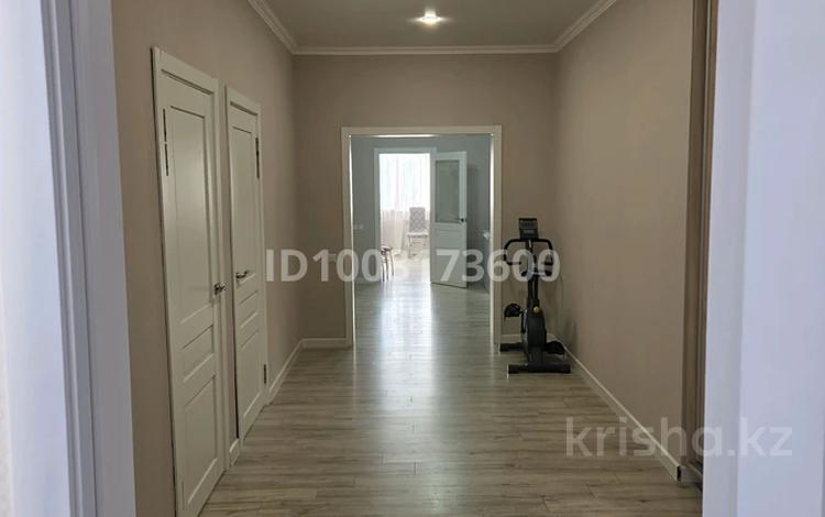 5-бөлмелі пәтер · 167 м² · 2/3 қабат, Майкудук, Майкудук, мкр Голубые пруды 10/1, бағасы: 57 млн ₸ в Караганде, Алихана Бокейханова р-н — фото 2