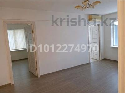 4-бөлмелі пәтер · 65 м² · 1/5 қабат, 2 мкр 8, бағасы: 18 млн ₸ в Атырау, мкр Авангард-2