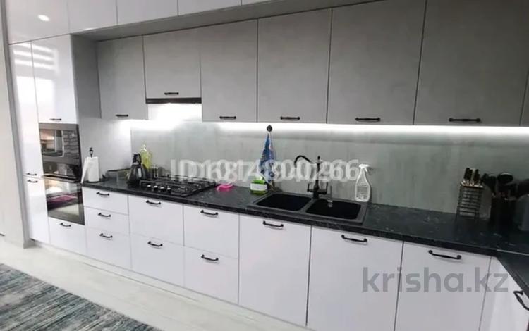 2-бөлмелі пәтер · 88.2 м², Есенберлина 1, бағасы: 37 млн ₸ в Уральске — фото 2