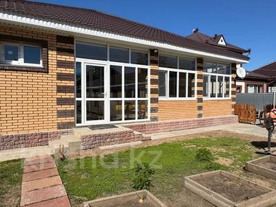 Отдельный дом · 4 комнаты · 132 м² · 11 сот., Банковец 2 — Супермаркет Суровский за 62 млн 〒 в Уральске