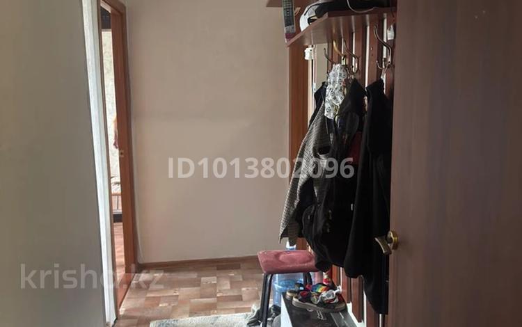 2-бөлмелі пәтер · 44.5 м² · 4/5 қабат, 14-шағынаудан 33, бағасы: 10 млн ₸ в Караганде, Алихана Бокейханова р-н — фото 2