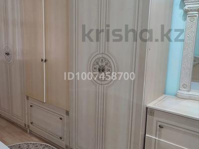 3-бөлмелі пәтер · 85 м² · 1/3 қабат, Назарбаева 42 — Арбат, бағасы: 300 000 〒 в Талдыкоргане