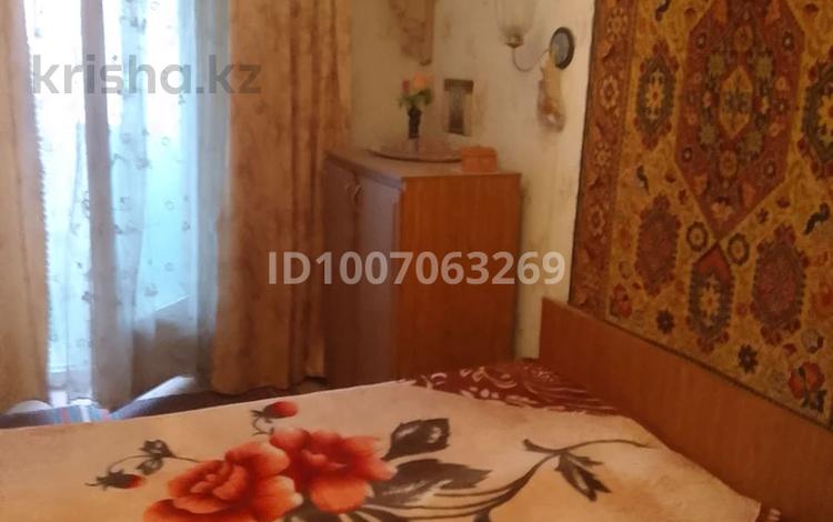 2-бөлмелі пәтер · 50 м² · 7/7 қабат, 4-й мкр 55 — Возле т/у ШУМ, бағасы: 100 000 ₸ в Актау — фото 2