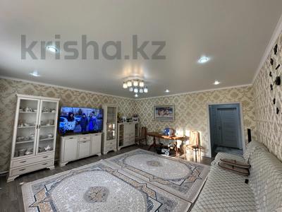 Отдельный дом • 6 комнат • 240 м² • 10 сот., Степная 7 за 36 млн 〒 в Павлодаре