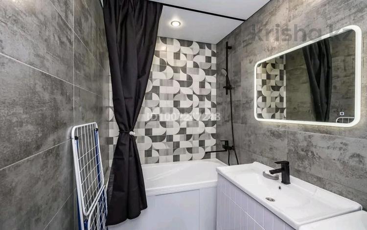 2-комнатная квартира · 70 м² · 4/17 этаж, Вилюйская 1 за 230 000 〒 в Новосибирске — фото 8