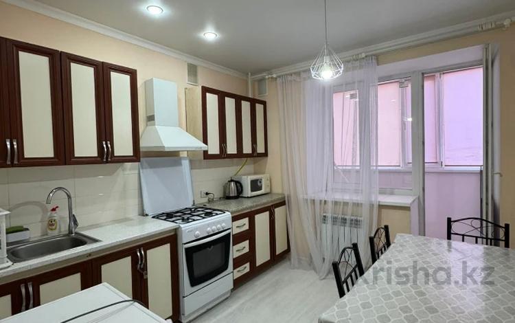 2-бөлмелі пәтер · 54 м² · 1/7 қабат, Алтын орда ш/а., бағасы: 23.5 млн ₸ в Актобе, мкр. Алтын орда — фото 2