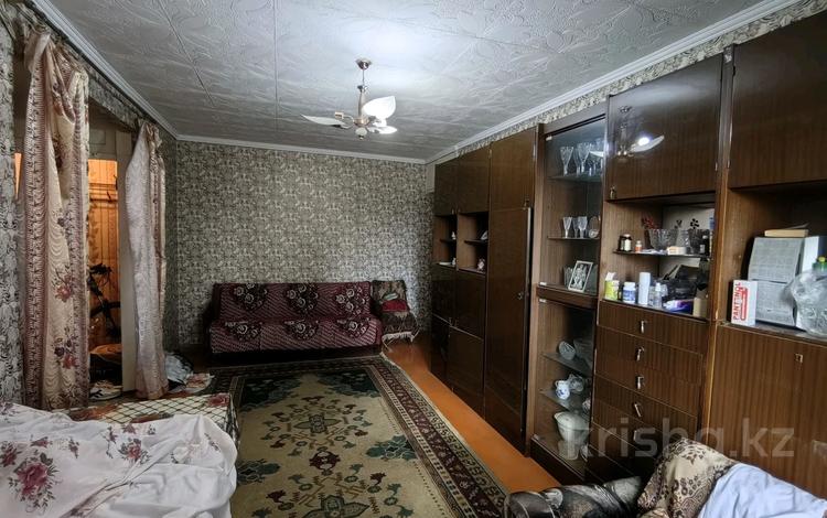 3-бөлмелі пәтер · 58 м² · 4/5 қабат, мкр Новый Город, мкр Новый Город, Лободы, бағасы: 16 млн ₸ в Караганде, Казыбек би р-н — фото 2
