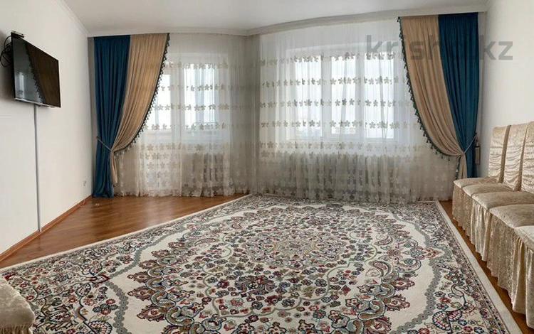 2-комнатная квартира · 71.1 м² · 10/10 этаж, Азильхан Нуршаихов, 6/1 за 28 млн 〒 в Астане, Нура р-н — фото 4