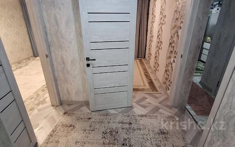 4-бөлмелі пәтер · 75 м² · 1/5 қабат, ул. Чернышевского — ТЦ ПАССАЖ, бағасы: 18 млн ₸ в Темиртау — фото 2