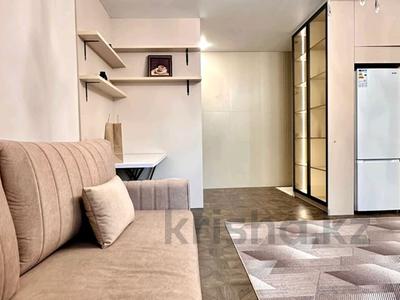 4-бөлмелі пәтер · 120 м² · 2/9 қабат, Самал-2 ш/а. 85 — Достык Плаза, бағасы: 35 000 ₸ в Алматы, Медеуский р-н