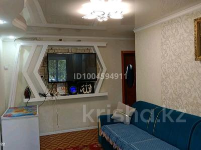 3-комнатная квартира · 60 м² · 1/5 этаж, Майкудук, Майкудук, 13й микрорайон за 15 млн ₸ в Караганде, Алихана Бокейханова р-н
