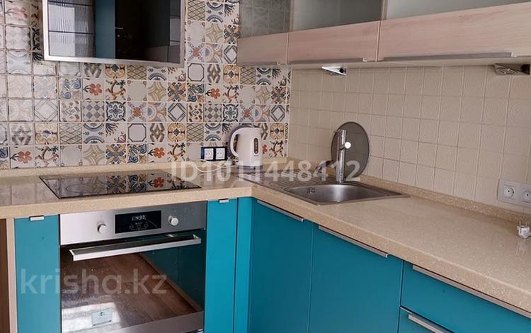 2-комнатная квартира · 60 м² · 2/5 этаж, мкр Юго-Восток, Мкр Степной 2 2 за 220 000 ₸ в Караганде, Казыбек би р-н — фото 2