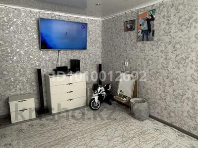 2-бөлмелі пәтер · 44 м² · 1/5 қабат, Бульвар Мира 7, бағасы: 8.5 млн ₸ в Топаре