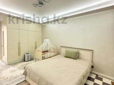 3-бөлмелі пәтер · 90 м² · 8/12 қабат, Шұғыла ш/а. — Наурызб Акимат Пр Абая Жк Сенсата сити, бағасы: 72 млн ₸ в Алматы, Наурызбайский р-н