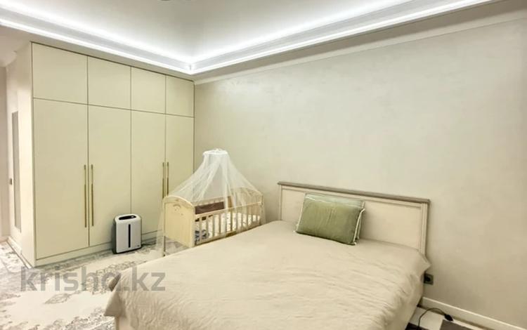 3-бөлмелі пәтер · 90 м² · 8/12 қабат, Шұғыла ш/а. — Наурызб Акимат Пр Абая Жк Сенсата сити, бағасы: 72 млн ₸ в Алматы, Наурызбайский р-н — фото 45