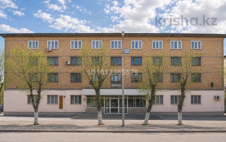 Кеңселер, білім орталықтары, кабинеттер және жұмыс орындары, студиялар · 50.7 м², бағасы: 177 450 ₸ в Караганде, Казыбек би р-н — фото 33