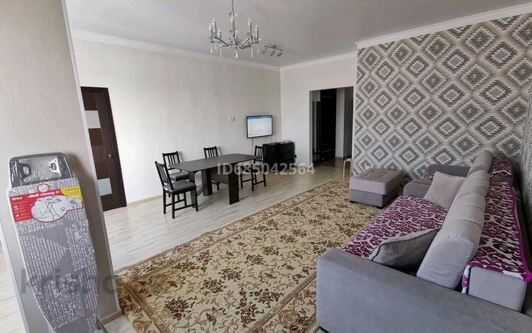 2-комнатная квартира · 75 м² · 17/22 этаж, Момышулы 2 за 300 000 ₸ в Астане, Алматы р-н — фото 2