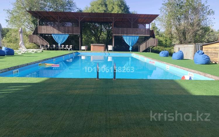 Дом · 4 комнаты · 250 м², Кенжегулова 3а за 250 000 ₸ в Байсерке — фото 34