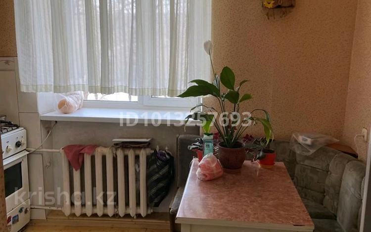 3-комнатная квартира · 63 м² · 2/2 этаж, Сураганова 5 за 16.8 млн ₸ в Павлодаре — фото 2