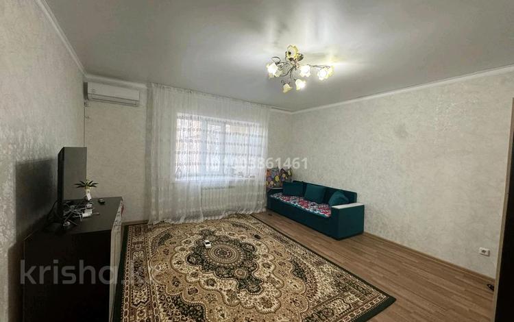 1-комнатная квартира · 45 м² · 5/10 этаж, мкр. Алтын орда — А. Молдагулова, Мәңгілік ел за 140 000 ₸ в Актобе — фото 2
