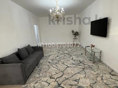 2-комнатная квартира · 76 м² · 4/9 этаж, мкр Нурсая, Таумуш Жумагалиев — Салтанат сарай в сарайшык рынок за 250 000 〒 в Атырау