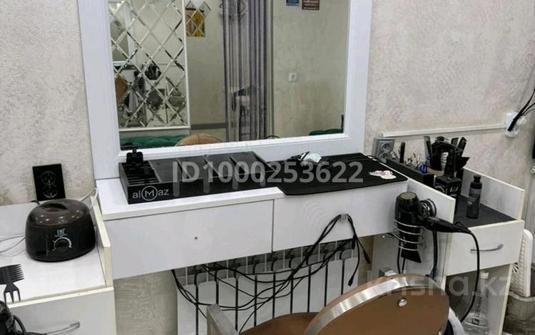 Салоны красоты · 30 м² за 50 000 ₸ в Жезказгане — фото 13