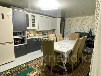 Отдельный дом · 6 комнат · 111 м² · 16 сот., Бекназарова 44 за 26 млн 〒 в Таразе